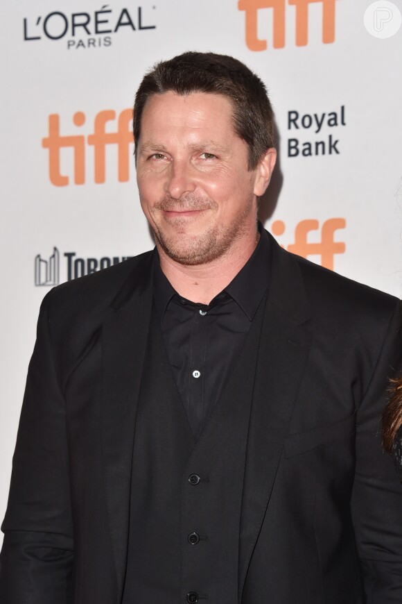 Christian Bale exibiu o visual com quilos a mais no Festival de Cinema de Toronto, no Canadá