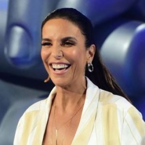 Ivete Sangalo, grávida de gêmeas, vai comandar o réveillon em Salvador, de acordo com sua assessoria de imprensa