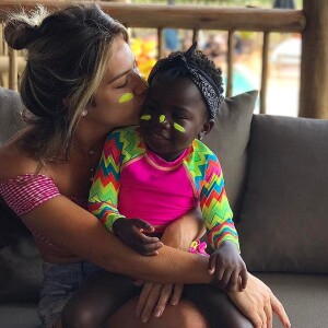 Giovanna Ewbank se declarou para a filha, Títi: 'Resume felicidade'