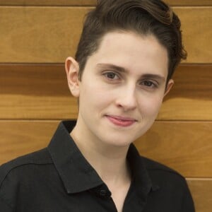 Carol Duarte não ve ataques contra ela e frisa defesa dos fãs: 'A gente tem que respeitar cada um. Mas é imediato que os próprios seguidores já respondem essas coisas' 