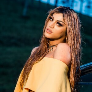 Pabllo Vittar dispensa maquiador e faz sua própria maquiagem: 'Não abro mão'