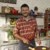 Rodrigo Hilbert apresenta o programa de culinária 'Tempero de Família'