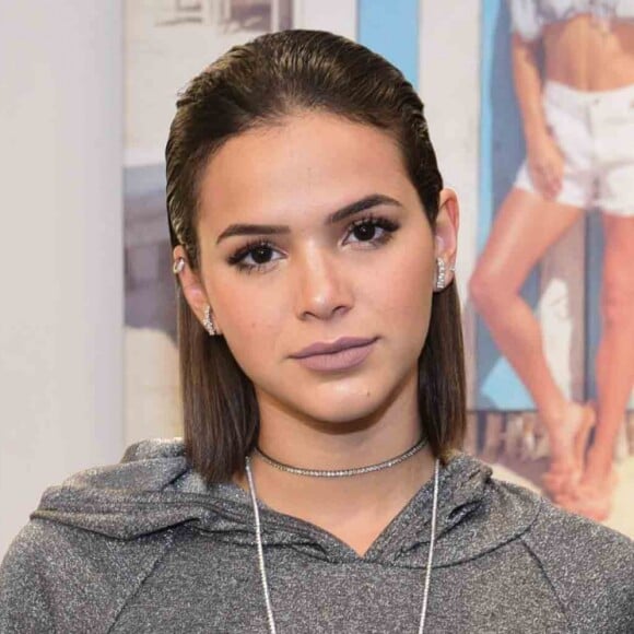 Apesar de ter perdido contrato com a Adidas, Bruna Marquezine lucrou R$ 160 mil no Rock in Rio com presença vip