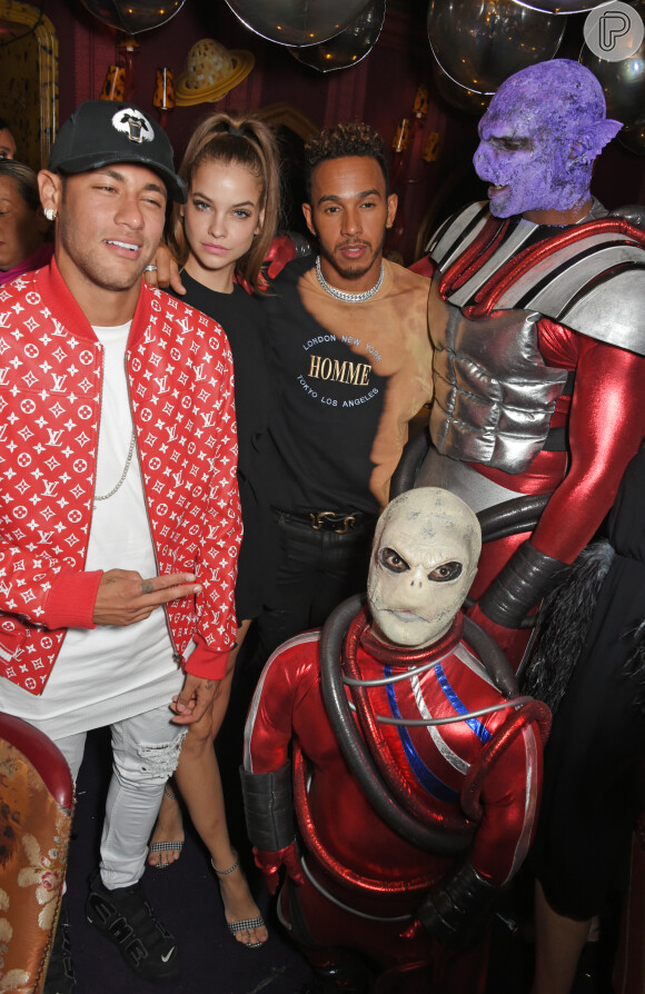 Barbara Palvin, Neymar e Lewis Hamilton atenderam à Revista 'LOVE' na festa Miu Miu, realizada no Mayfair Loulou's, durante a semana de moda de Londres, nesta segunda-feira, 18 de setembro de 2017