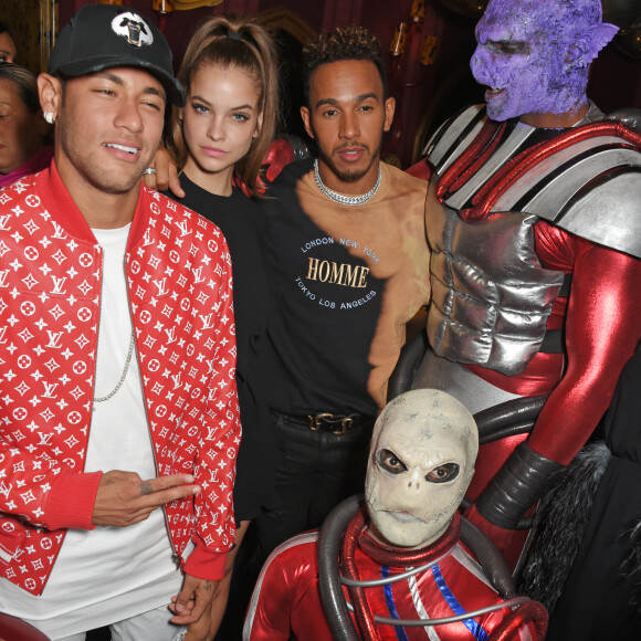 Barbara Palvin, Neymar e Lewis Hamilton atenderam à Revista 'LOVE' na festa Miu Miu, realizada no Mayfair Loulou's, durante a semana de moda de Londres, nesta segunda-feira, 18 de setembro de 2017