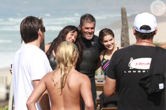 Isabella Santoni encontrou a apresentadora Daniele Suzuki em praia do Rio de Janeiro