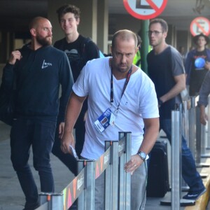 Shawn Mendes deixou o Brasil e embarcou para o México, na segunda-feira, 18 de setembro de 2017