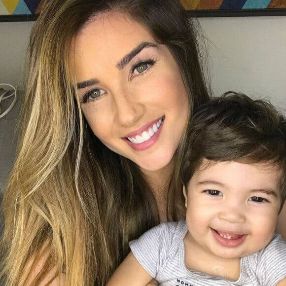 Mãe de Lucca, Aline Gotschalg dispensou babá para cuidar do filho