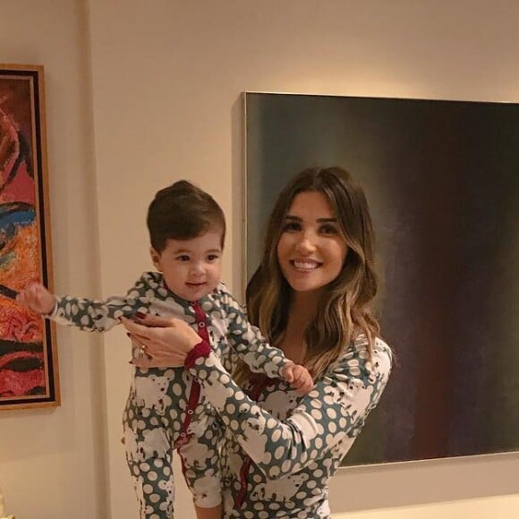 Casada com ex-BBB Fernando Medeiros, Aline Gotschalg é mãe do pequeno Lucca, de 1 ano