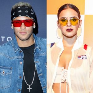 Neymar e Bruna Marquezine são adeptos de óculos com lentes coloridas!