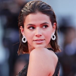 Bruna Marquezine gosta de investir dinheiro em joias: 'Para a vida toda'