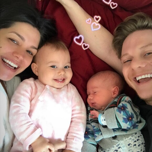 'Nunca direi 'nunca', mas, por enquanto, nossa família está completa', afirmou Thais Fersoza