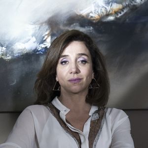 'O público pode esperar muito mistério da parte dela', adianta Marisa Orth