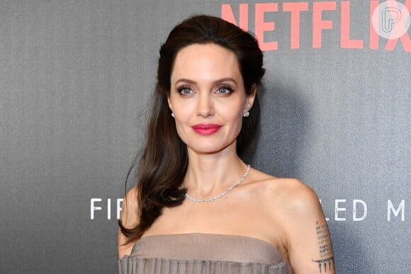 Angelina Jolie contou com a ajuda dos filhos mais velhos - Maddox e Pax - na produção do novo filme