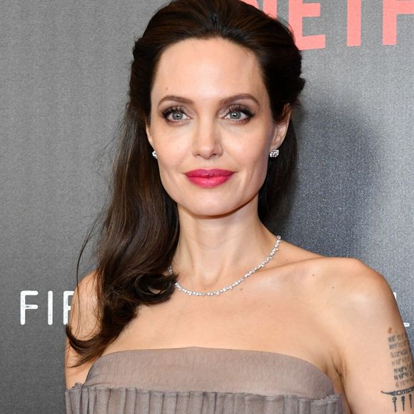 Angelina Jolie contou com a ajuda dos filhos mais velhos - Maddox e Pax - na produção do novo filme