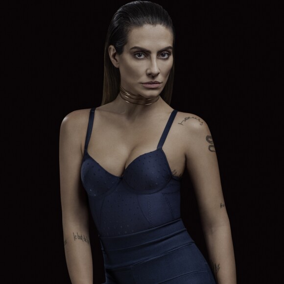 'Dá pra perder realmente até sete centímetros', disse Cleo Pires sobre corset