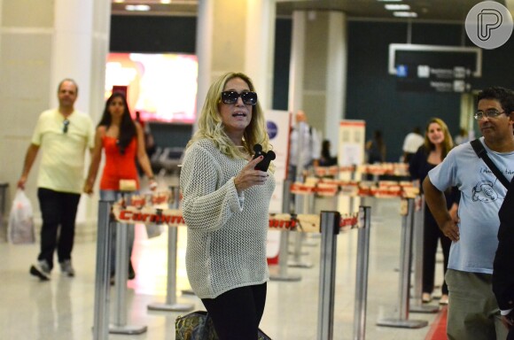 Susana Vieira desembarcou no aeroporto Santos Dumont, no Rio de Janeiro, nesta segunda-feira, 28 de abril de 2014