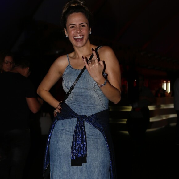 Ana Paula Renault vai começar as gravações do canal do Youtube no dia 5 de outubro