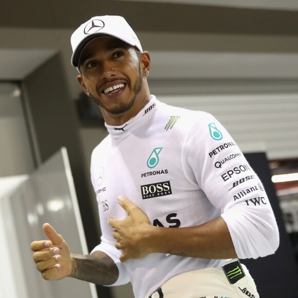 Lewis Hamilton tentou aproximar Neymar e Barbara Palvin