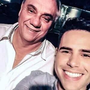 Após morte de Marcelo Rezende, Luís Bacci, o 'menino de ouro' do jornalista, assumiu o comando do 'Cidade Alerta', na Rede Record