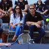 Príncipe Harry e Meghan Markle assistiram a um jogo de tênis em cadeiras de rodas no Invictus Games 2017
