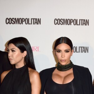 Kim Kardashian se posicionou no Twitter sobre as especulações sobre a irmã