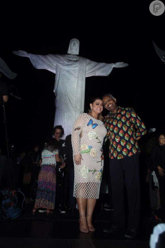 Preta e o pai, Gilberto Gil, posam pela primeira vez juntos no Cristo Redentor, no Alto da Boa Vista, no Rio de Janeiro, na noite desta quarta-feira, 27 de setembro de 2017