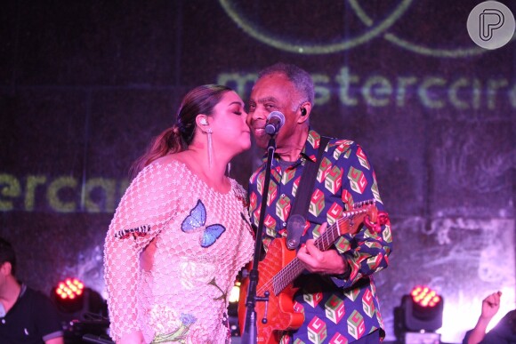 Estreia de Preta e o pai, Gilberto Gil, no Cristo Redentor foi em um show para convidados famosos e familiares