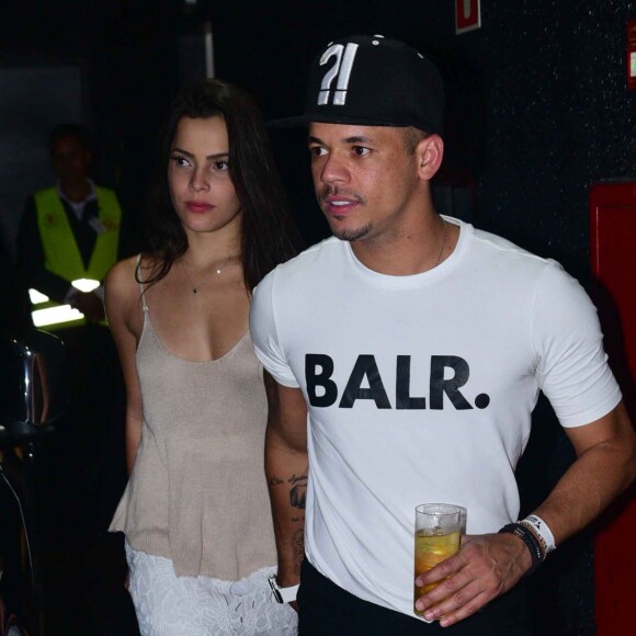 Ex-BBB Emilly já afirmou não estar namorando: 'Meu coração está muito bem. Eu estou solteira'