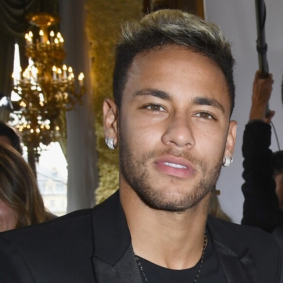 Demi Lovato e Neymar se conheceram em julho deste ano, depois de trocarem elogios e mensagens nas redes sociais