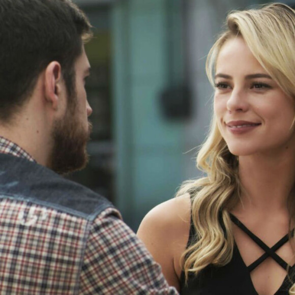 Paolla Oliveira brincou com Marco Pigossi nos bastidores da novela 'A Força do Querer'