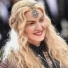 'Trabalhando no nosso português', disse Madonna sobre as filhas, Stella e Esther