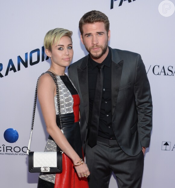 Miley Cyrus e Liam Hemsworth começaram a namorar nos bastidores do filme 'A Última Música', em 2009