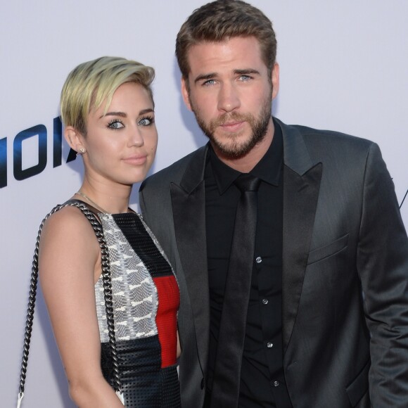 Miley Cyrus e Liam Hemsworth começaram a namorar nos bastidores do filme 'A Última Música', em 2009