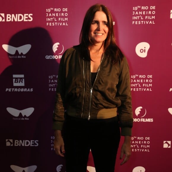 Malu Mader marcou presença no Festival do Rio na noite de sexta-feira, 7 de outubro de 2017