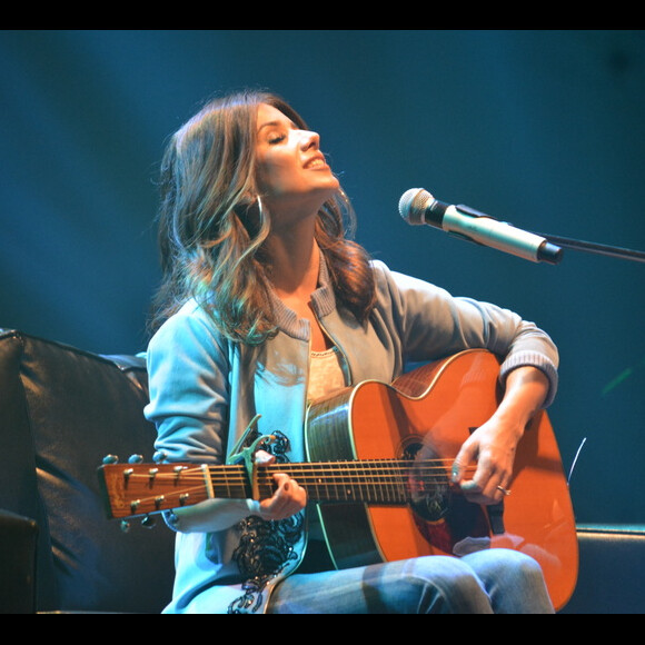 Paula Fernandes fez um show Teatro RioMar, no Recife, na noite de sexta-feira, 6 de outubro de 2017