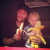A campanha contra o racismo foi promovida por Neymar após o fato ocorrido com Daniel Alves, em que o atacante do Barcelona postou uma foto ao lado do filho segurando uma banana em seu Instagram