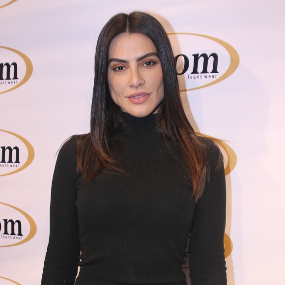 Cleo Pires idealiza homem ideal: 'Um cara que é quebrada na cama e um príncipe na rua. Enquanto a gente não acha, a gente vai brincando'