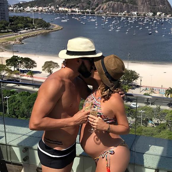 'Te amo ainda mais por isso e por ser o pai mais maravilhoso pro nosso Gael', concluiu Maíra Charken