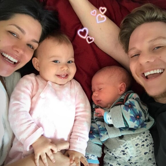 'Gostei de ficar grávida, me senti poderosa por gerar uma vida dentro de mim. Nunca direi 'nunca', mas, por enquanto, nossa família está completa', explicou Thais Fersoza