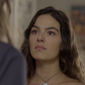 Ritinha (Isis Valverde) enfrenta Joyce (Maria Fernanda Cândido), afirmando vai levar Ruyzinho (Lorenzo Souza) embora, na novela 'A Força do Querer'