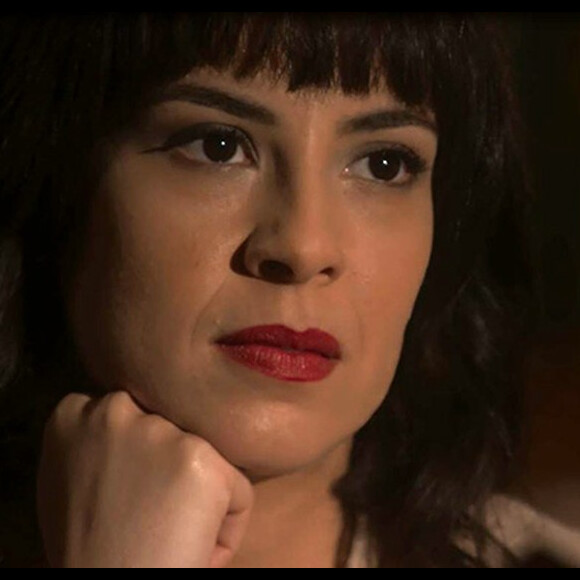 Lucinda (Andreia Horta) resolve tirar Maria Vitória (Vitória Strada) do caminho para ficar com Inácio (Bruno Cabrerizo), na novela 'Tempo de Amar'