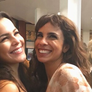 Ex-BBB Emilly já posou com Maria Ribeiro, de quem ficou amiga após deixar o 'BBB'