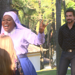 Na pele de Fabiana, Karin Hils teve a oportunidade de atuar com o Padre Fábio de Melo na novela 'Carinha de Anjo'