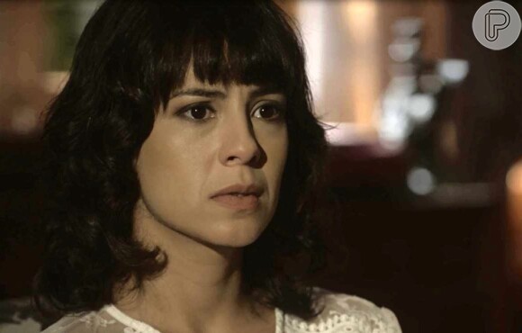 Lucinda (Andreia Horta) se desespera e descarta a medicação de Inácio (Bruno Cabrerizo) na novela 'Tempo de Amar'