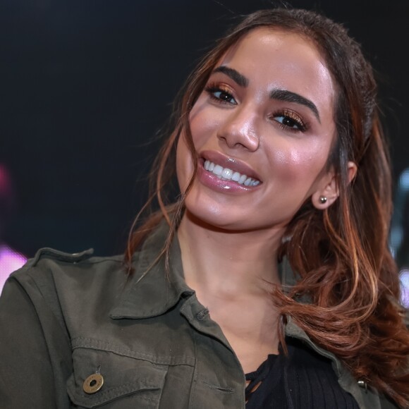 Anitta explica decisão de gravar clipe no Amazonas: 'Nossa floresta é incrível'