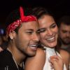Um quadro de Neymar e Bruna Marquezine foi flagrado por um vídeo feito por um amigo do jogador em sua casa em Paris neste domingo, 15 de outubro de 2017
