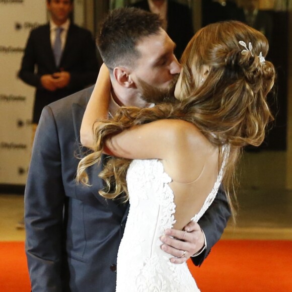 Antonella Roccuzzo está grávida do terceiro filho com o craque Lionel Messi