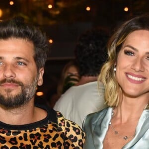 Giovanna Ewbank conta curiosidade alheia sobre o marido, Bruno Gagliasso: 'Meu marido é baixinho e as pessoas ficam muito curiosas para saber se ele é bem dotado...'