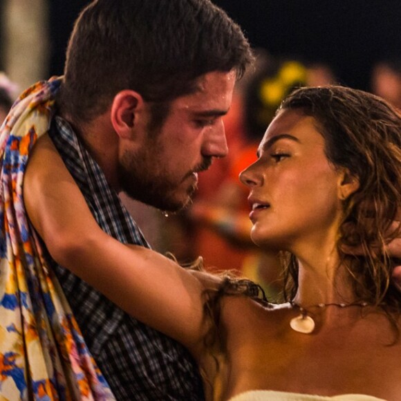 O índio havia previsto que a vida de Ruy (Fiuk) e Zeca (Marco Pigossi) seria unida por Ritinha (Isis Valverde), na novela 'A Força do Querer'